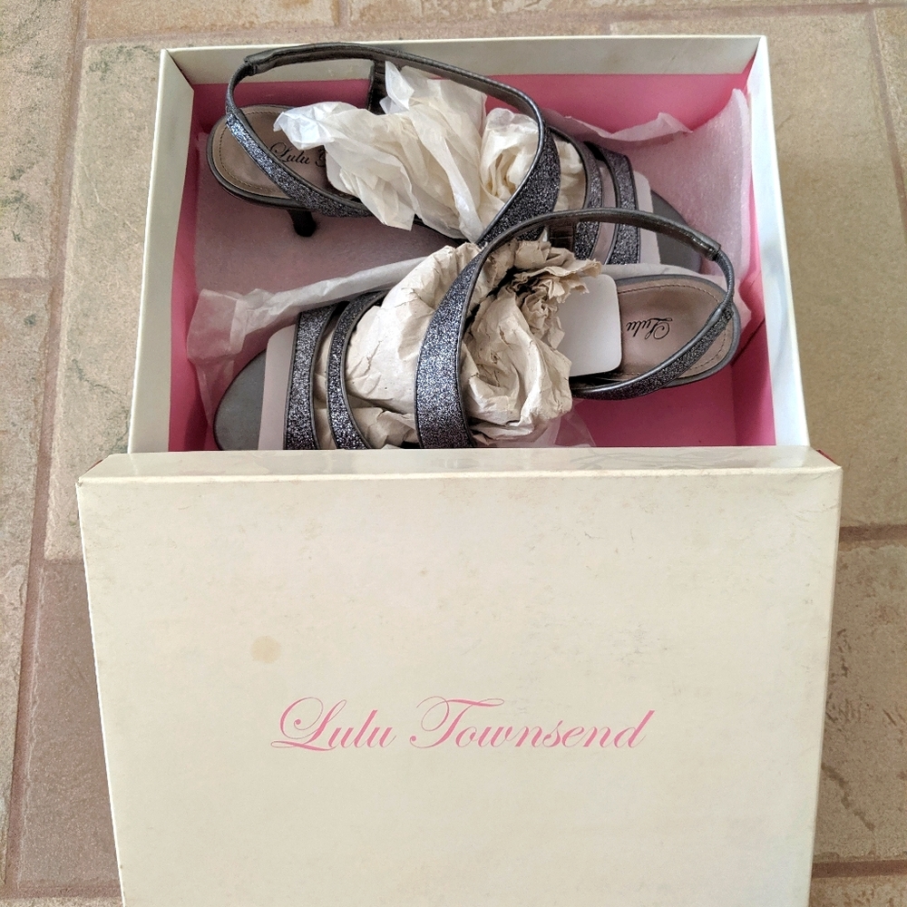 Lulu Townsend Silver Strap Pumps (size 8)